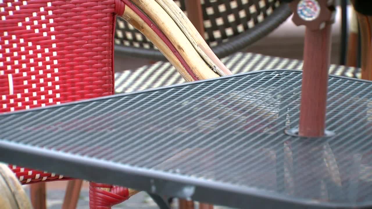 Salons and restaurants to open but taking their own precautions