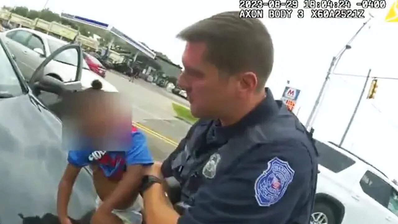 Michigan police save a speeding family's baby from CHOKING!