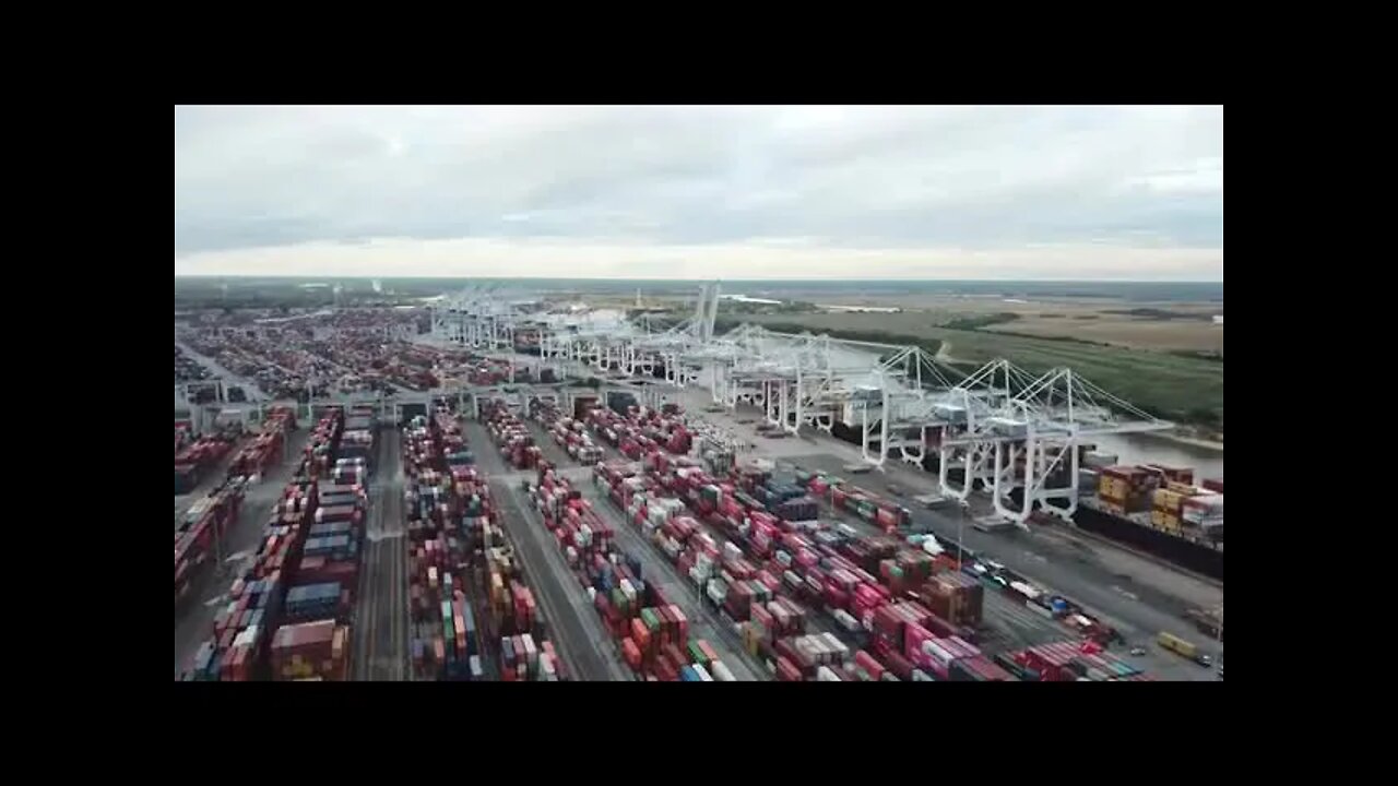 🚨 BREAKING: Drone Captures US Port Of Savannah Clogged With 80K Containers Amid Supply Chain Crisis