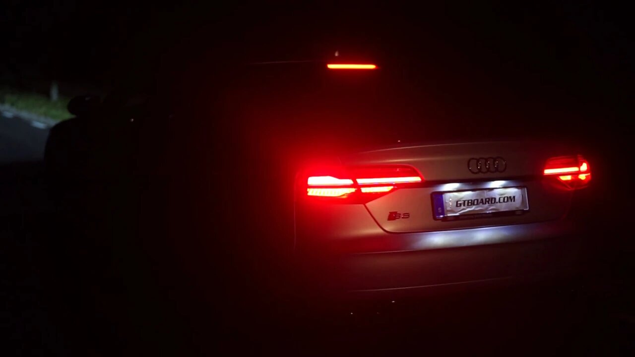 BRUTAL night LAUNCH Audi S8 Plus! The SOUND!