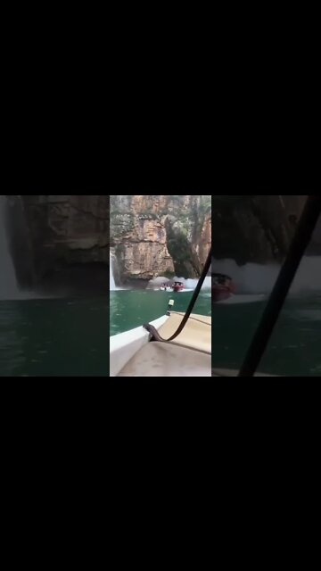 Parte de un acantilado colapsa en Minas Gerais, Brasil