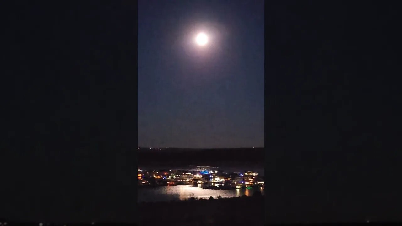 Lake Powell summer night under the moonlight