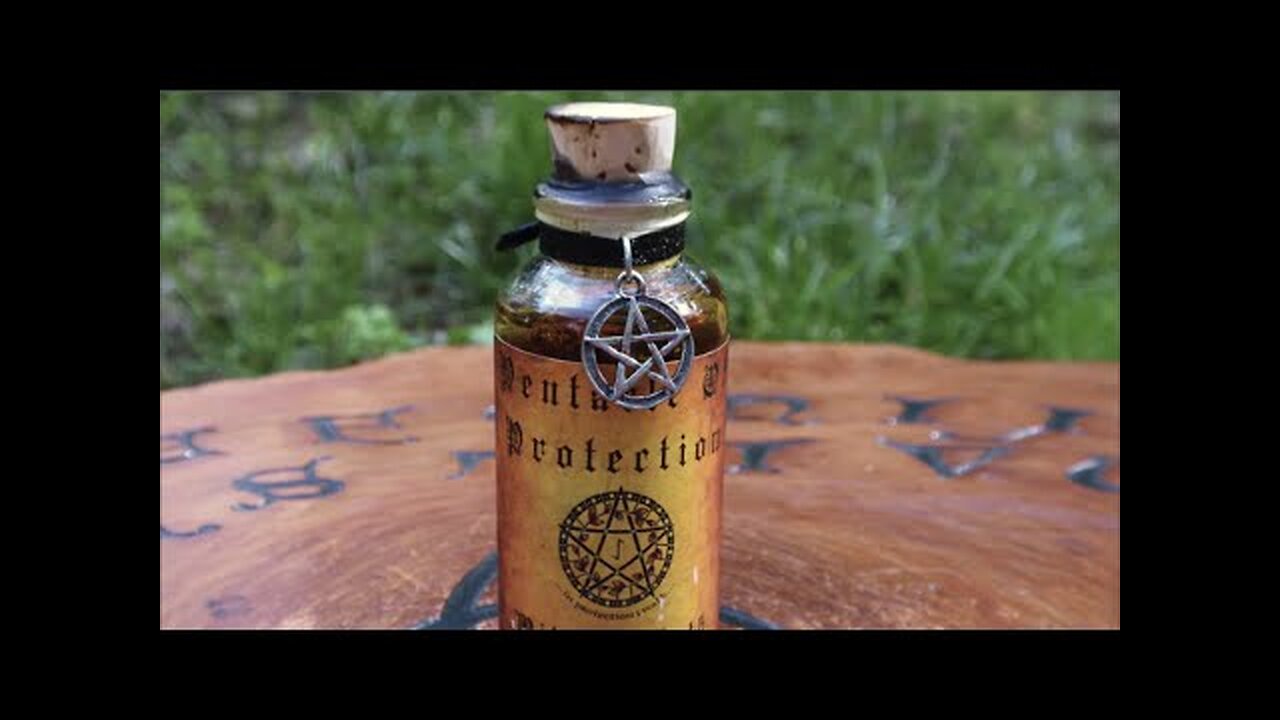 MYSTERIOUS BOTTLES FILLED WITH OCCULT USED ITEMS ARE WASHING UP ON AMERICAN BEACHES...