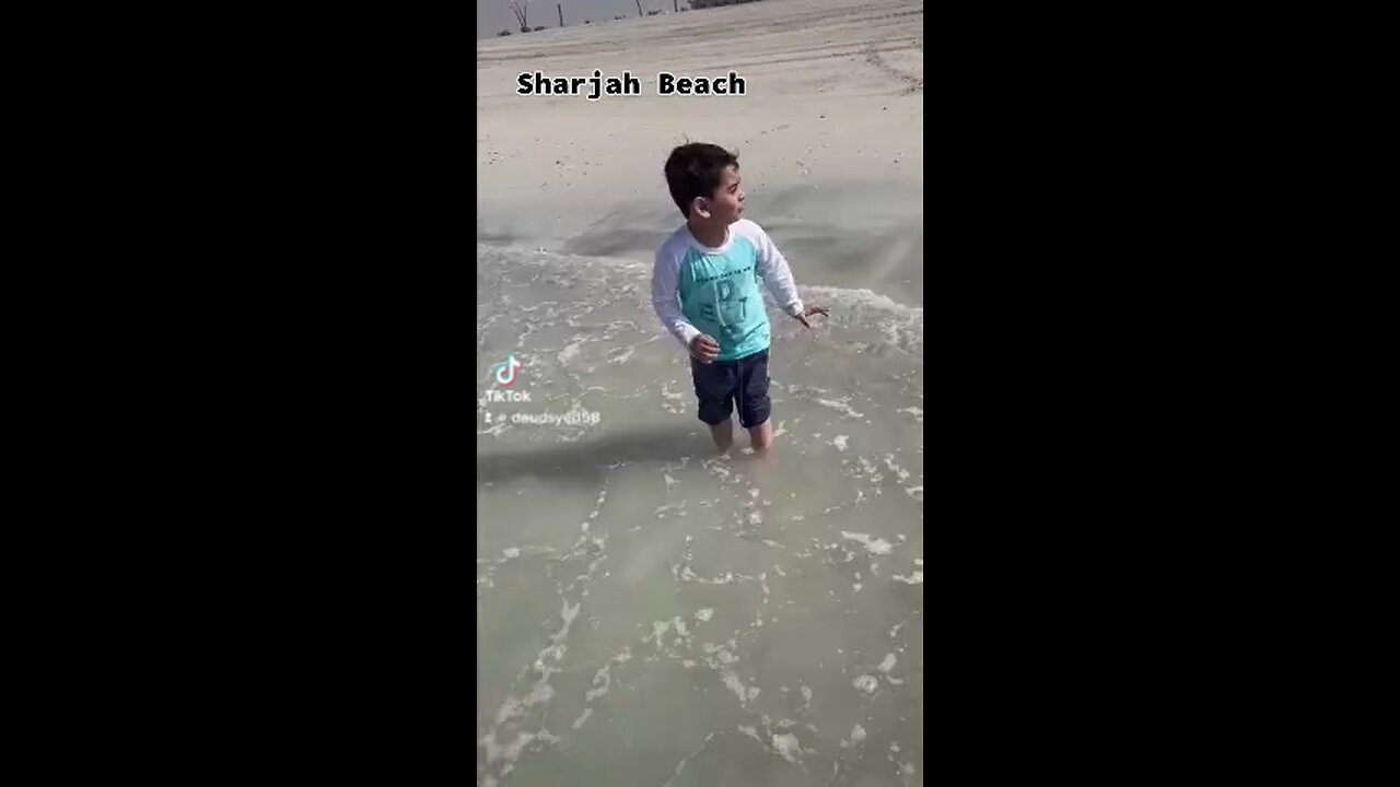 Dubai Beach | Daud Enjoy on The Beach