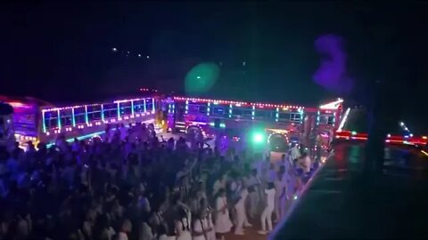 අපේ කාලෙ එහෙම තිබුනෙ නෑනෙ 🙄😋 ලස්සනයී ඒක