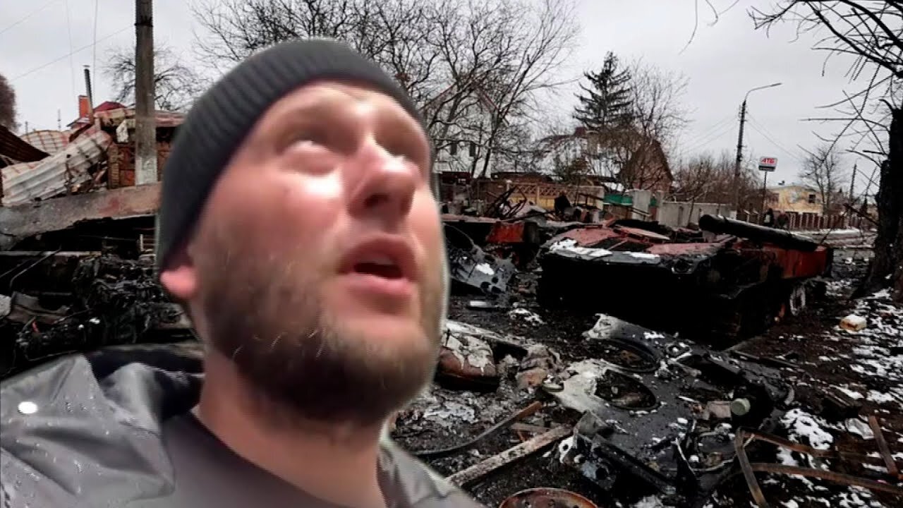 Missile Strikes as Ukrainian Man Shoots Selfie Video