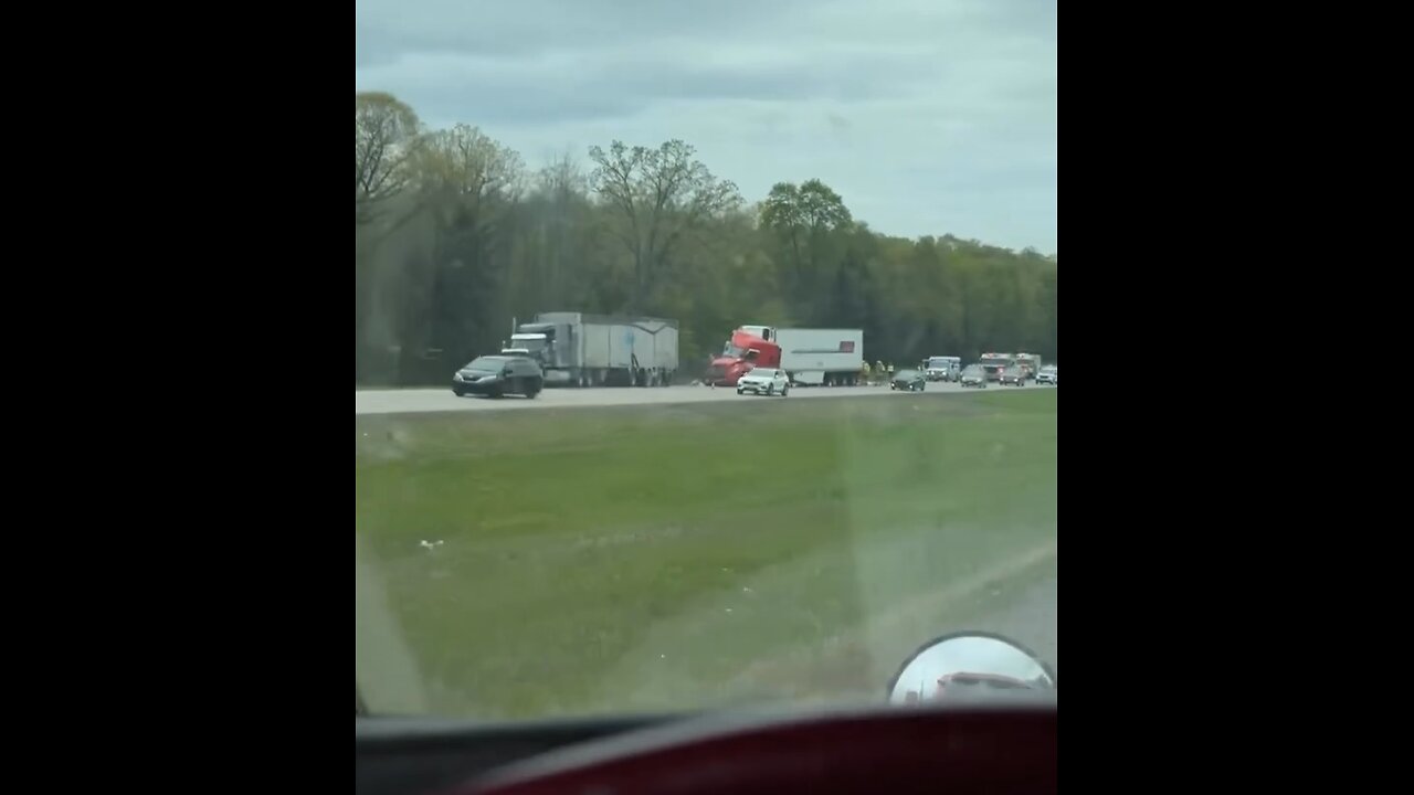 Truck Accident On Highway 401