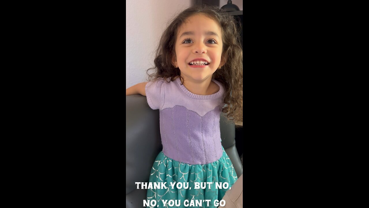 Trying to teach our daughter not to talk to strangers! 🤦🏻♀️ #daughter #teachingkids