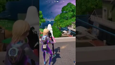 Gwen encontra Gwen no Gwenverso #fortnite #shorts