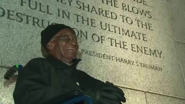 Oldest living veteran Richard Overton turns 112