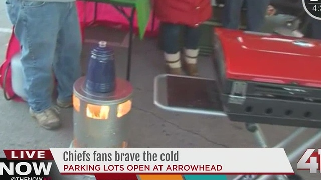 Chiefs fans brave the cold