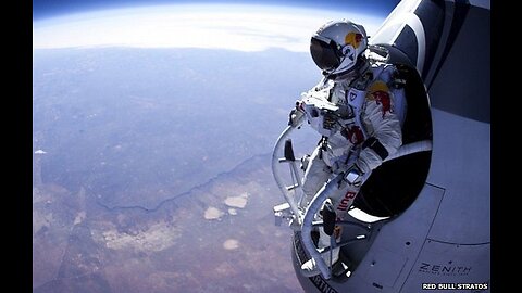 Unbelievable a man jump from space😲