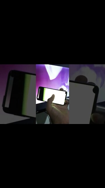 tem que ter as manhas #shorts | celular com tela quebrada