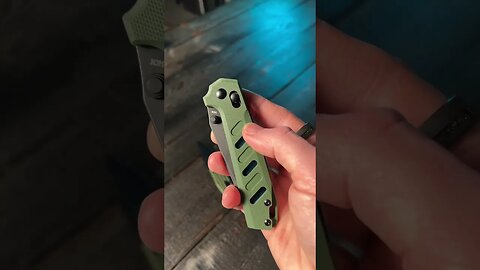 2 NEW budget knives that are on sale right now #shorts #youtubeshorts