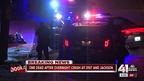 Police: 1 man dead, another in hospital after crash at 31st Street and Jackson Avenue