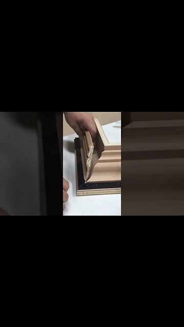 Using A Crown Mold Mitre Cut & Assembly Jig