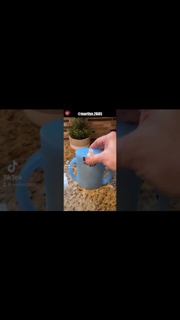 Juice Bags Holder #amazon #amazonfinds #amazonmusthave #MomsofTikTok #flippingholder #shorts