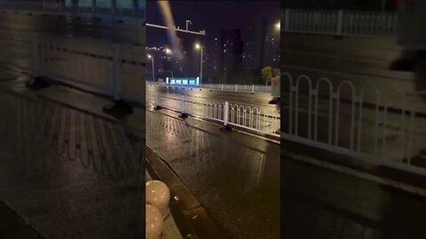 Tanks rolling down the streets in China #crazyvideo #shorts #protest #china