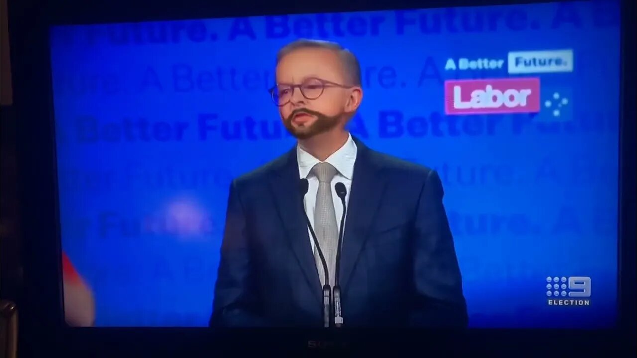 Video 11: Albo Jr. wants to thank the little people or sumthink like that.