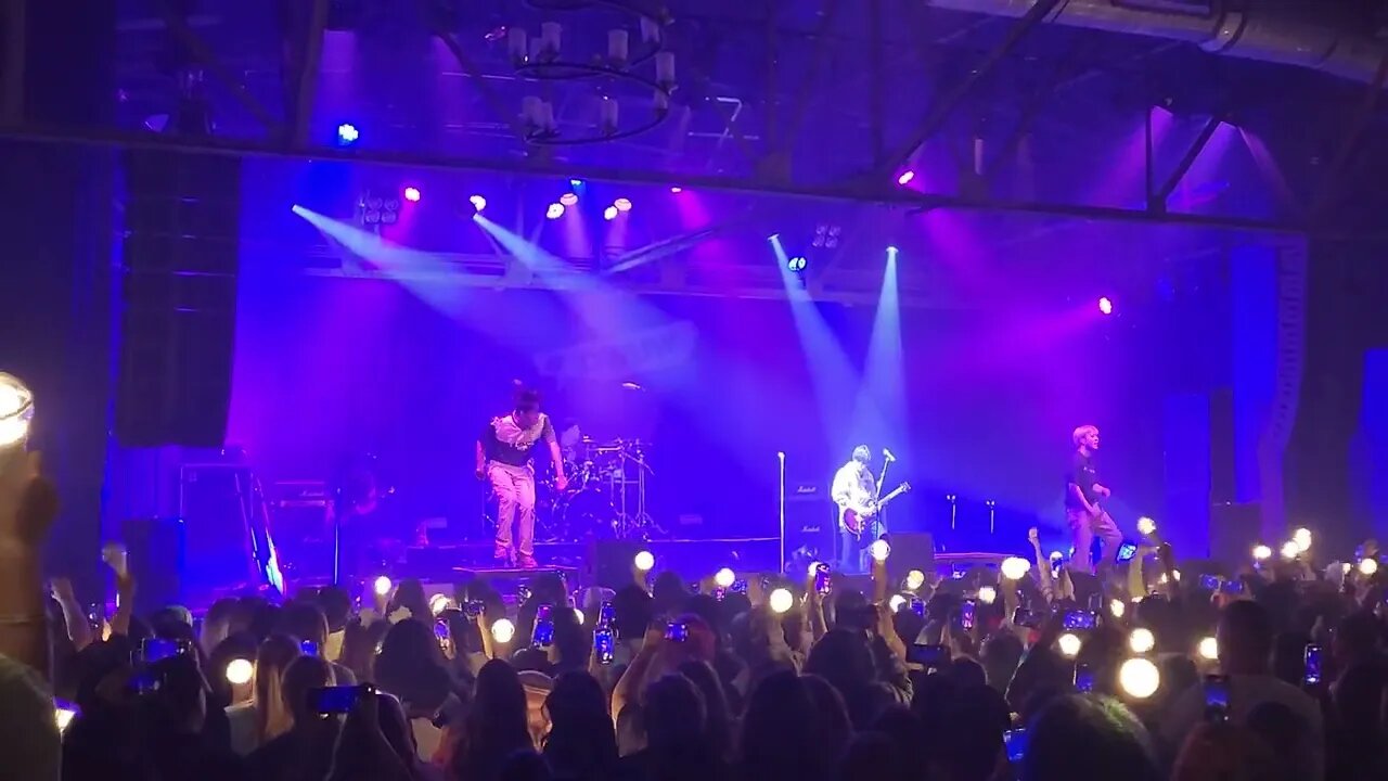 N.Flying in Houston Song Video Therapy