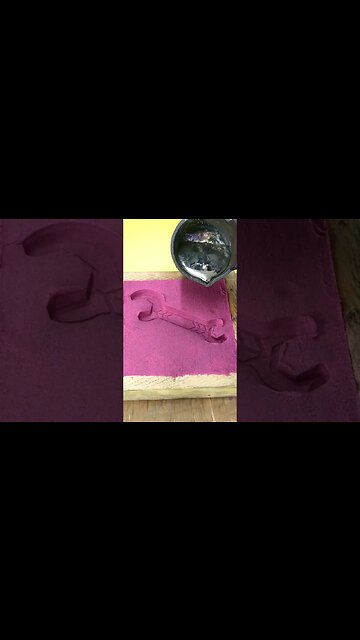 Sand Casting Metal with Kinetic Sand #shorts #shortsfeed #kineticsand