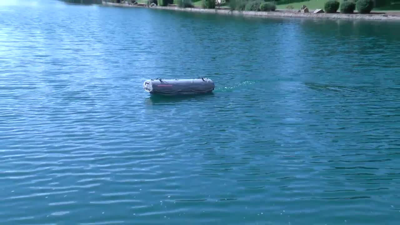 Man arrested after driving car into Sahuarita Lake