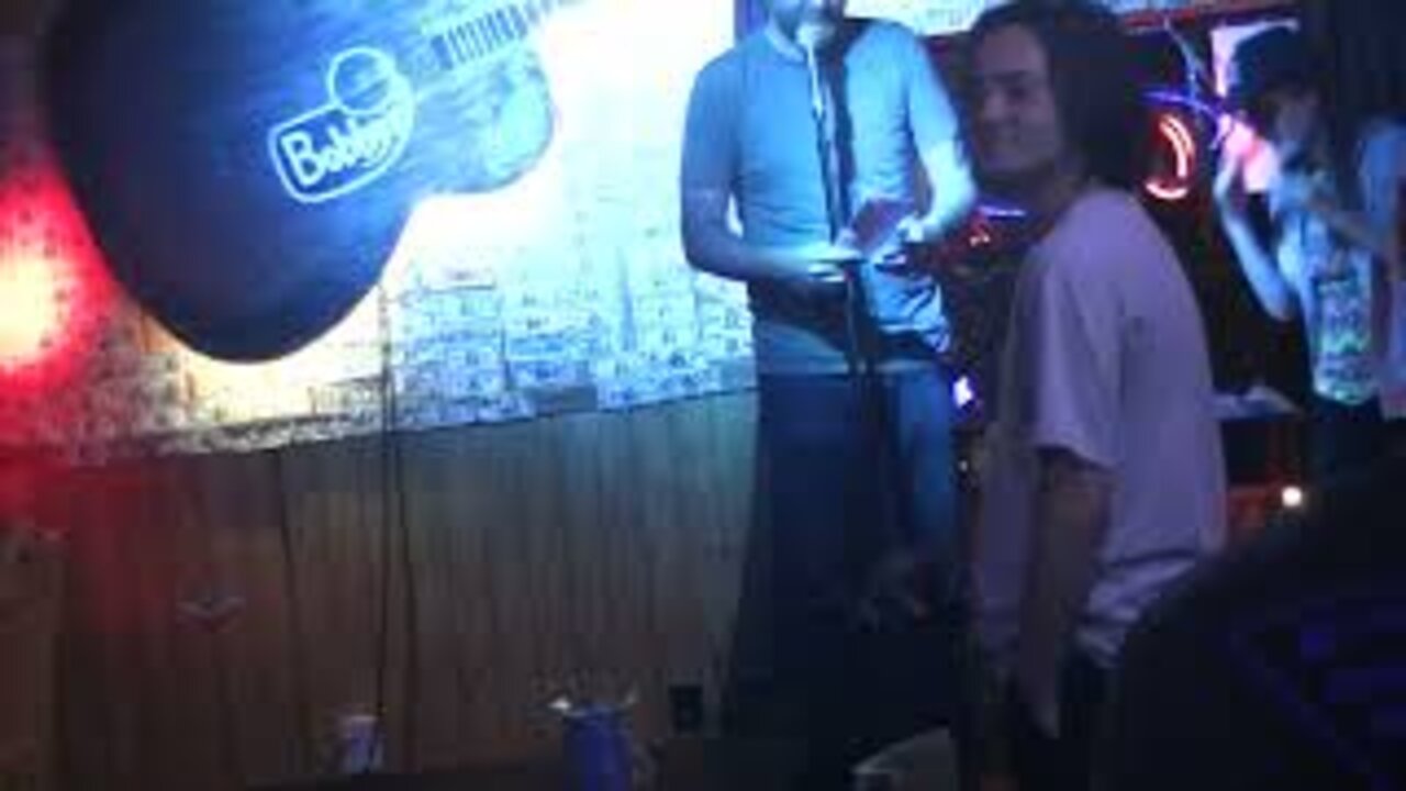 do i look like a person that has sex (ag standup @ bobby's tavern)