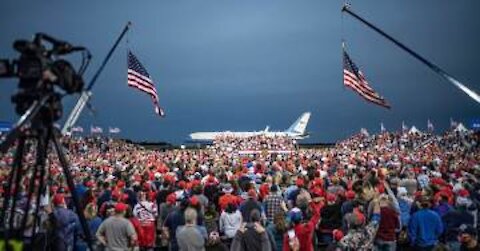 Trump Talks to Allies to Start New Pro-American Political Party to Take on Failed GOP & DEMS!