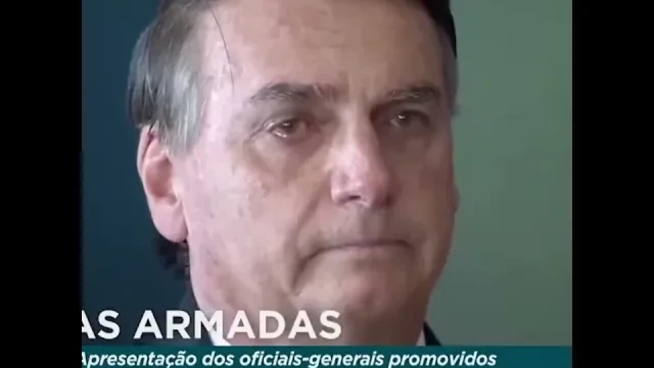 BOLSONARO APARECE CHORANDO EM CERIMONIA DO EXERCITO #shorts