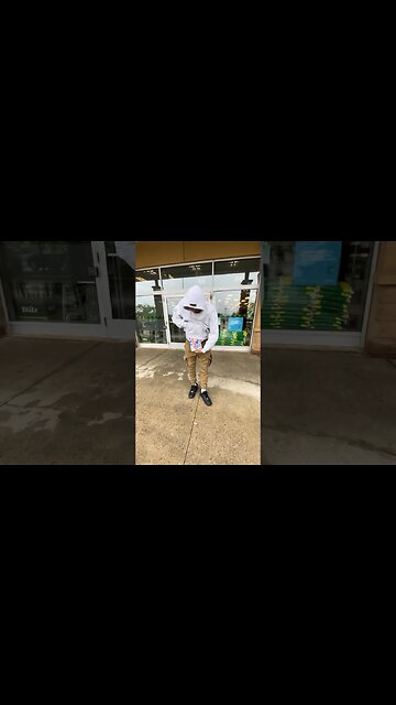 Man STEALS from dollarama!