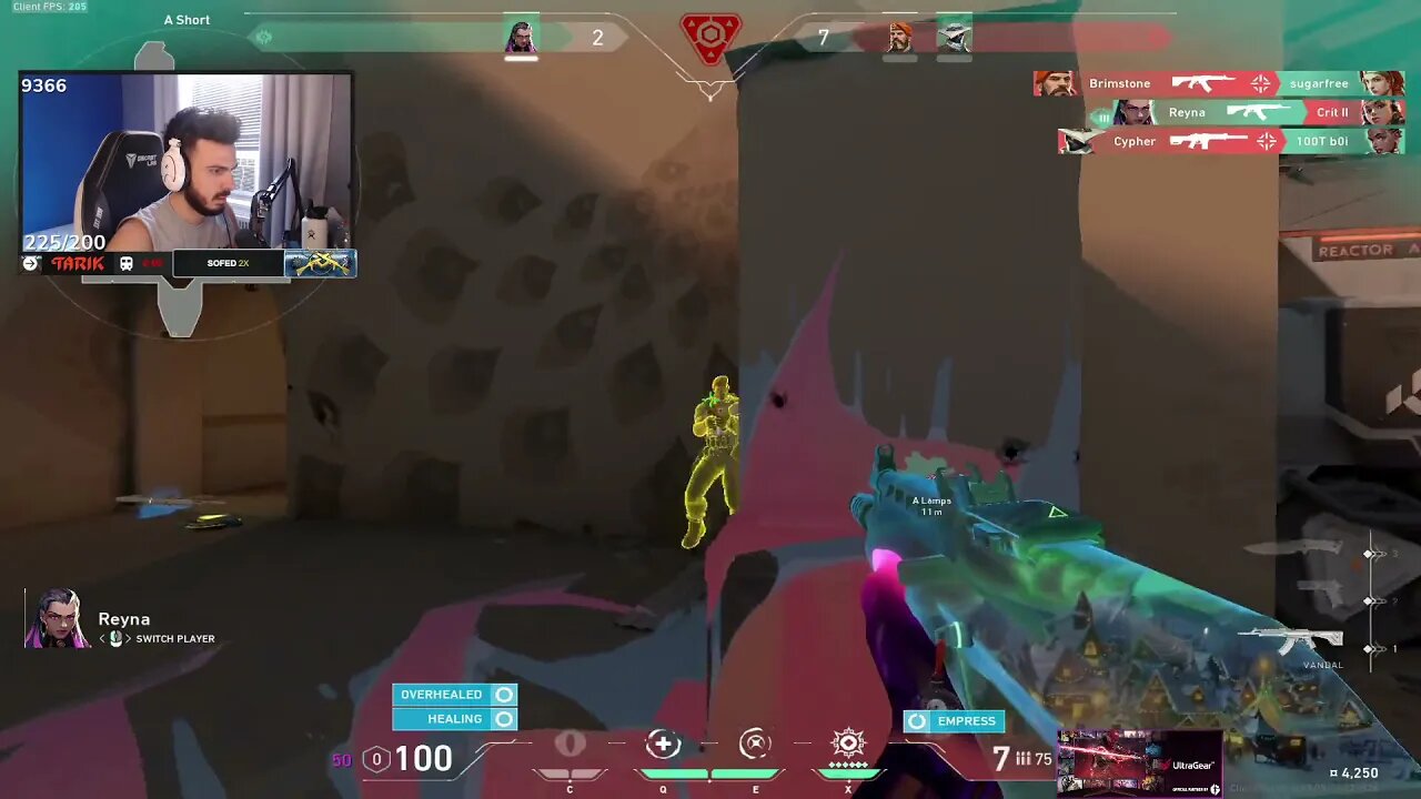 Tarik plays with a cracked out Reyna