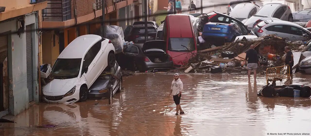 Tragedy Flooding In Valencia , Spain & Recalls On Meat & Poultry And Seafood