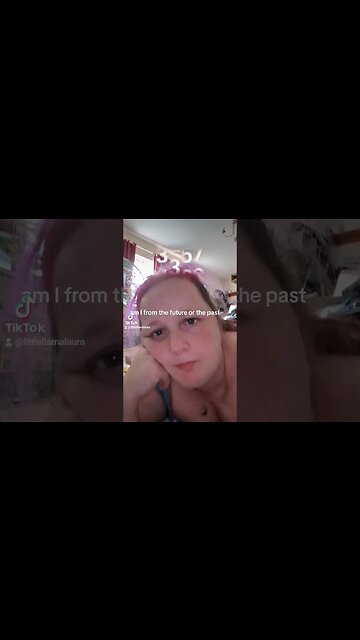 am I from the future or the past #tiktok #tiktoktrend