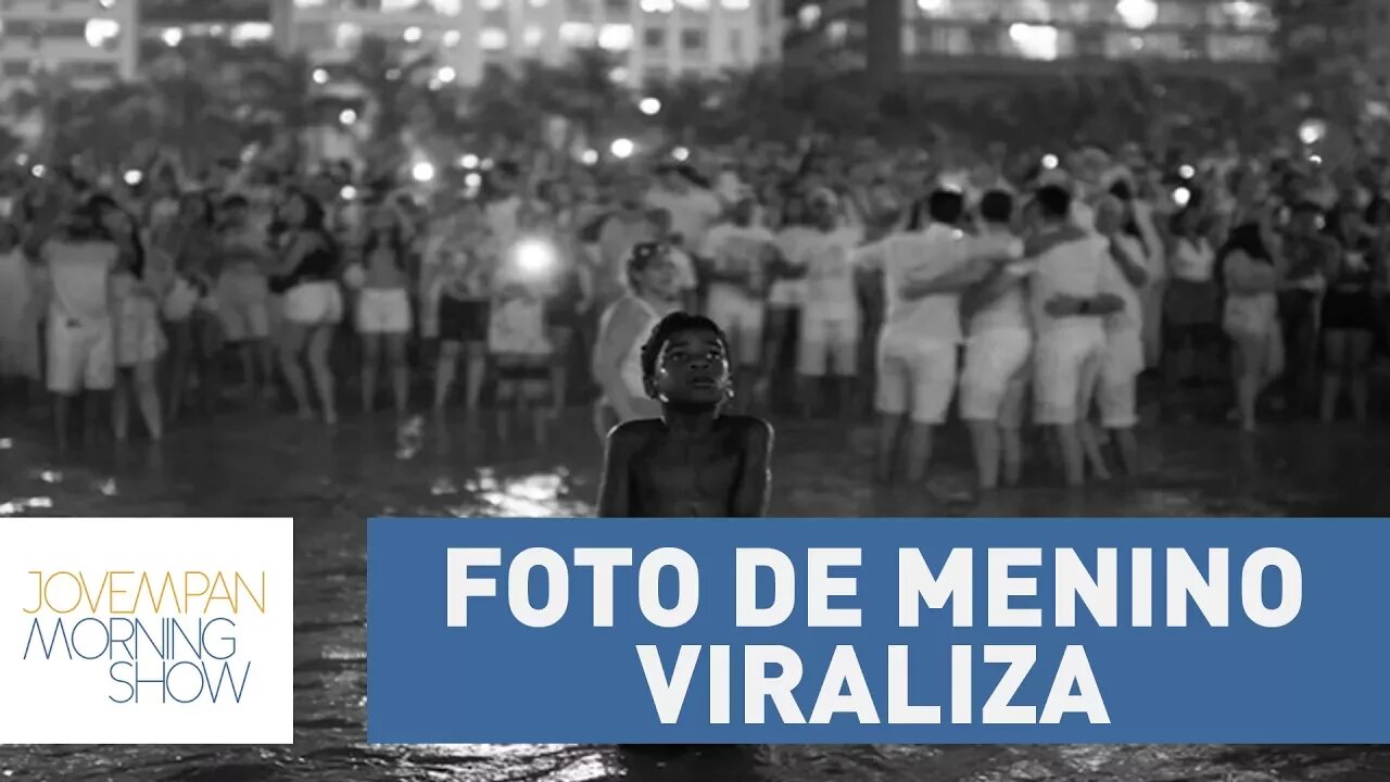 Foto de menino durante o réveillon de Copacabana viraliza na web