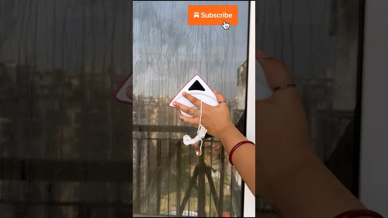Two sides glass cleaner 😱 | #shorts #short #shortvideo #hindi #explainedinhindi