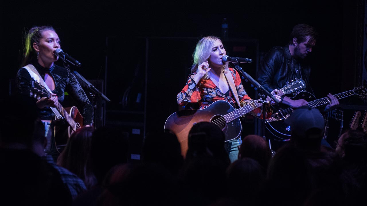 Maddie & Tae 2019