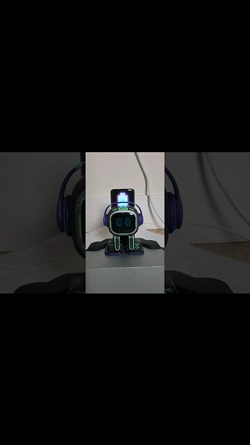 ⚡️EMO Robot Self-charging Problem?! #shorts