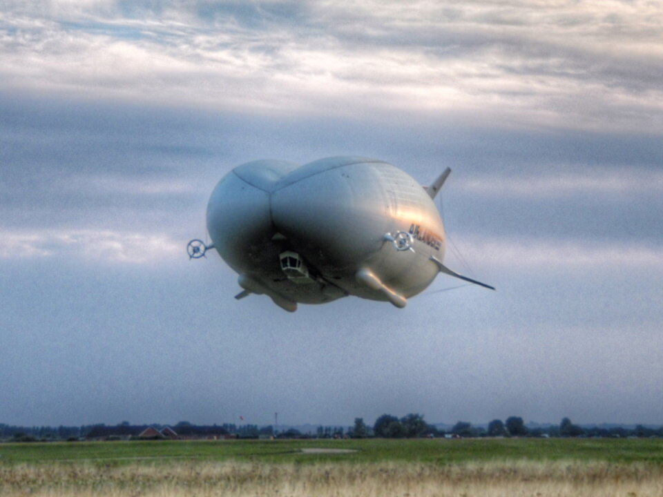 Airlander 10