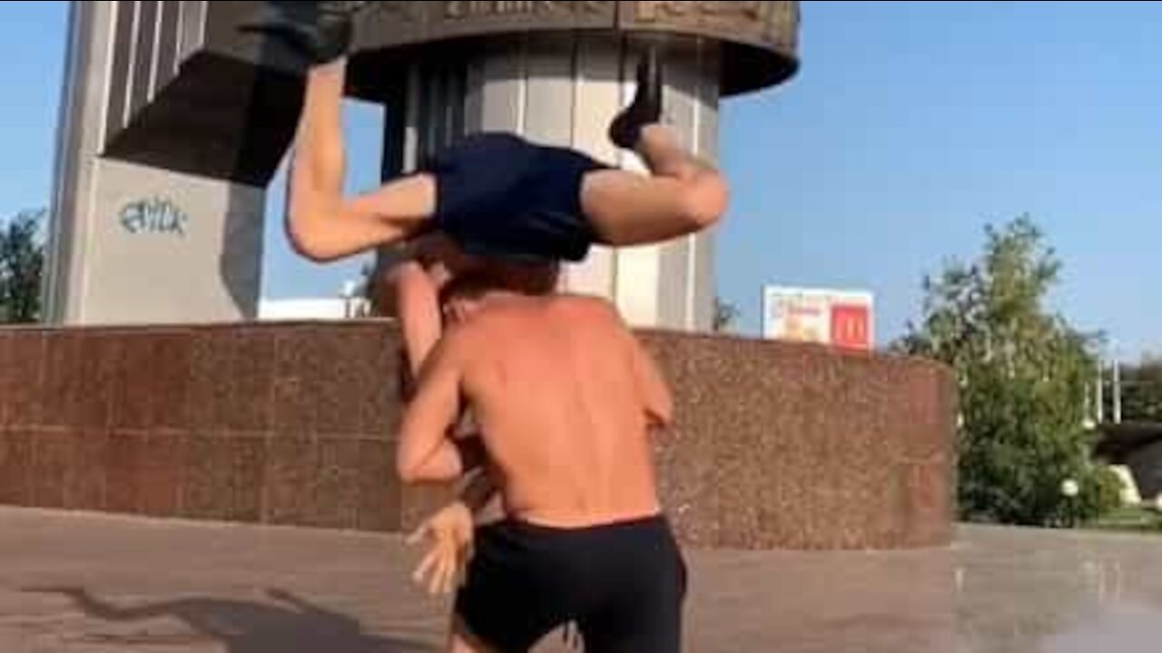 Russian acrobats carry out amazing stunt