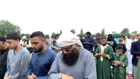 Abu Tamiyyah leading the Eid Prayer.