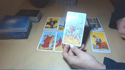 TAROT PESTI - REZOLVARI ALE PROVOCARILOR DIN VIATA VOASTRA