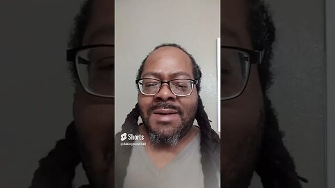 Imagine Finding Roaches In Your Food & This Is The Cook's Response!