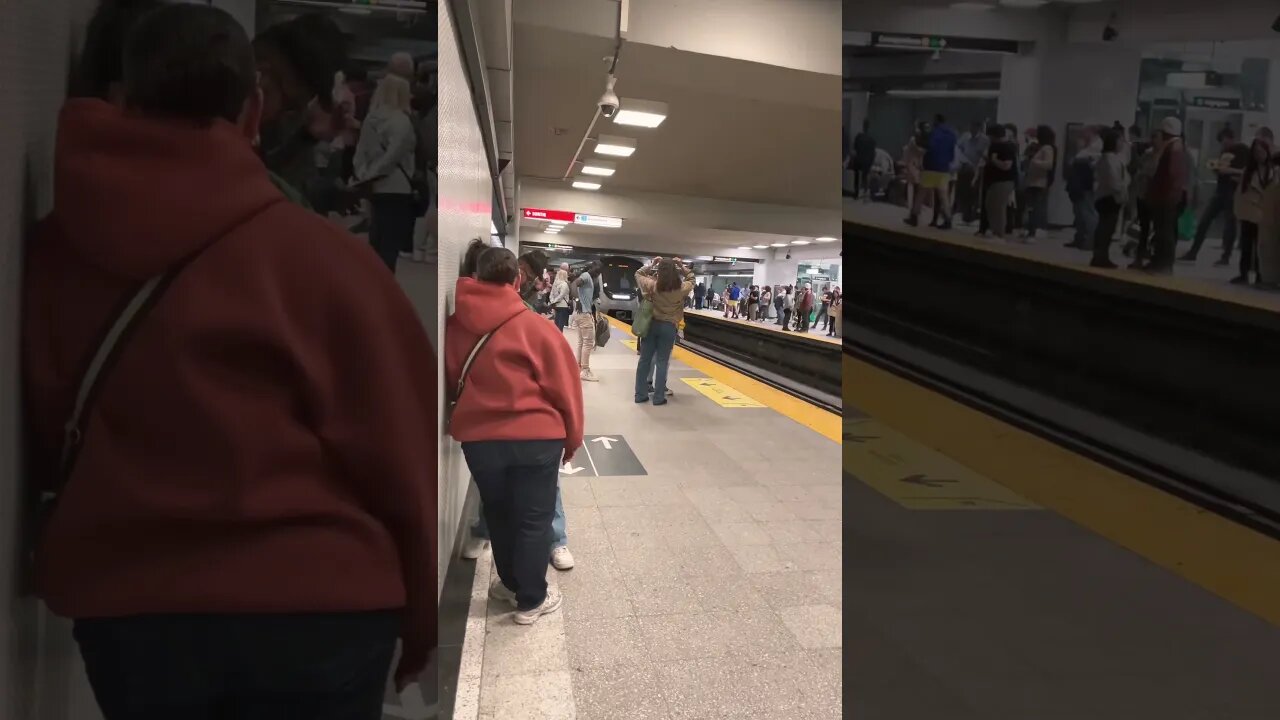 Metro arrival at Beri