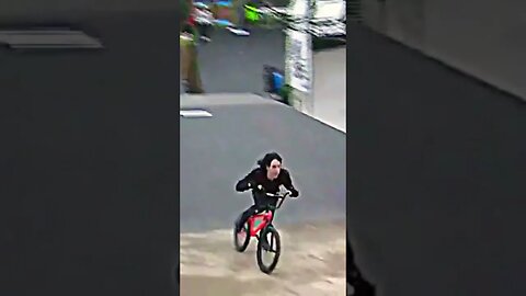 44 Seconds Of A Big Boy ON A Little Bike!! #shorts #bmx #bmxstreet