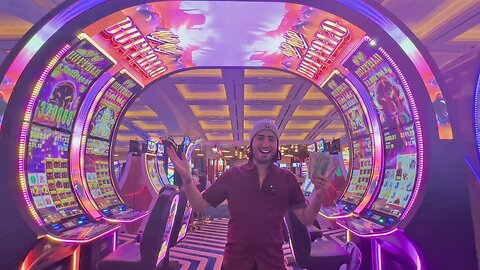 I Played The Biggest Buffalo Slot Machine In ALL OF LAS VEGAS!