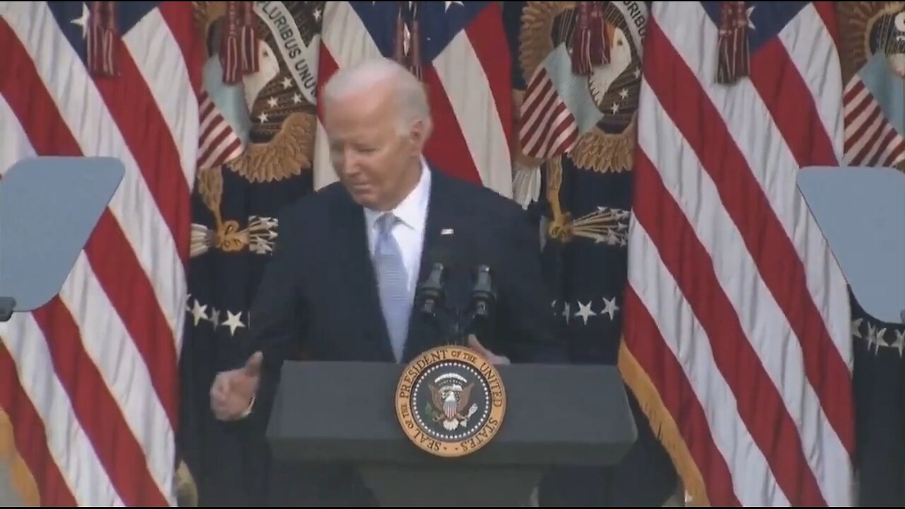 Biden Awkwardly Shakes Hands ...With No One