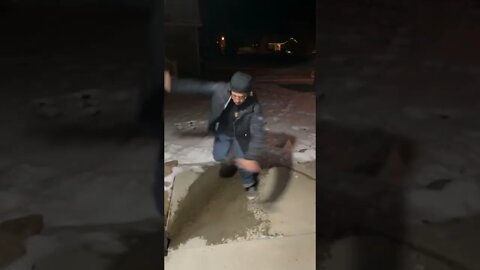 (original) Guy slips on ice for 17 seconds #shorts