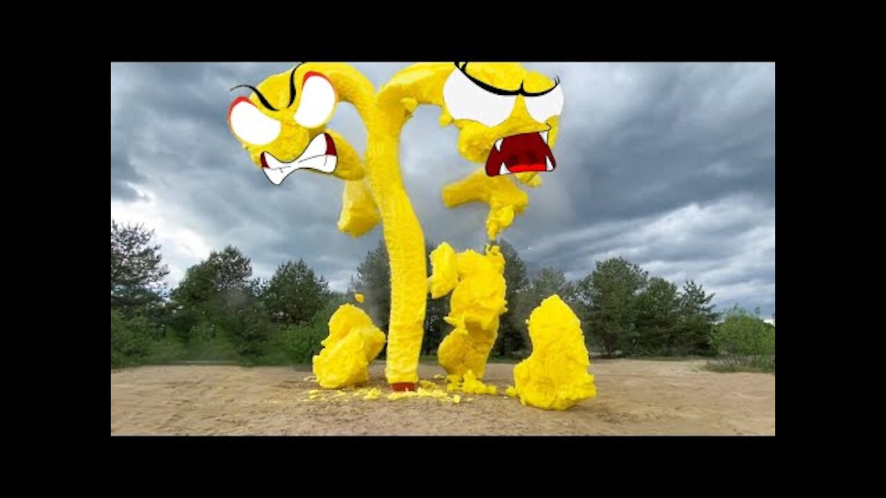 Experiment: Big Yellow Monster Worms Eruption From Coca-cola and Mentos