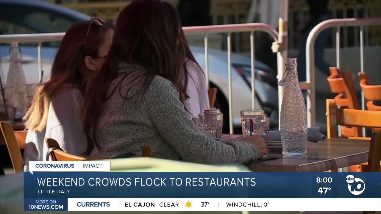 Weekend crowds flock to restaurants