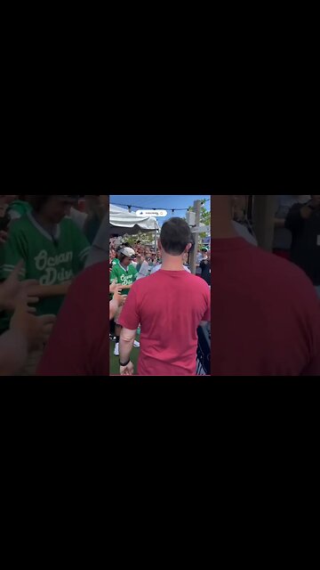 Jason Kelce Wins Beer Chugging Contest with Travis Kelce Watching. #nfl